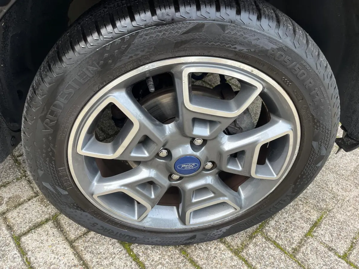 1.0 EcoBoost Titanium