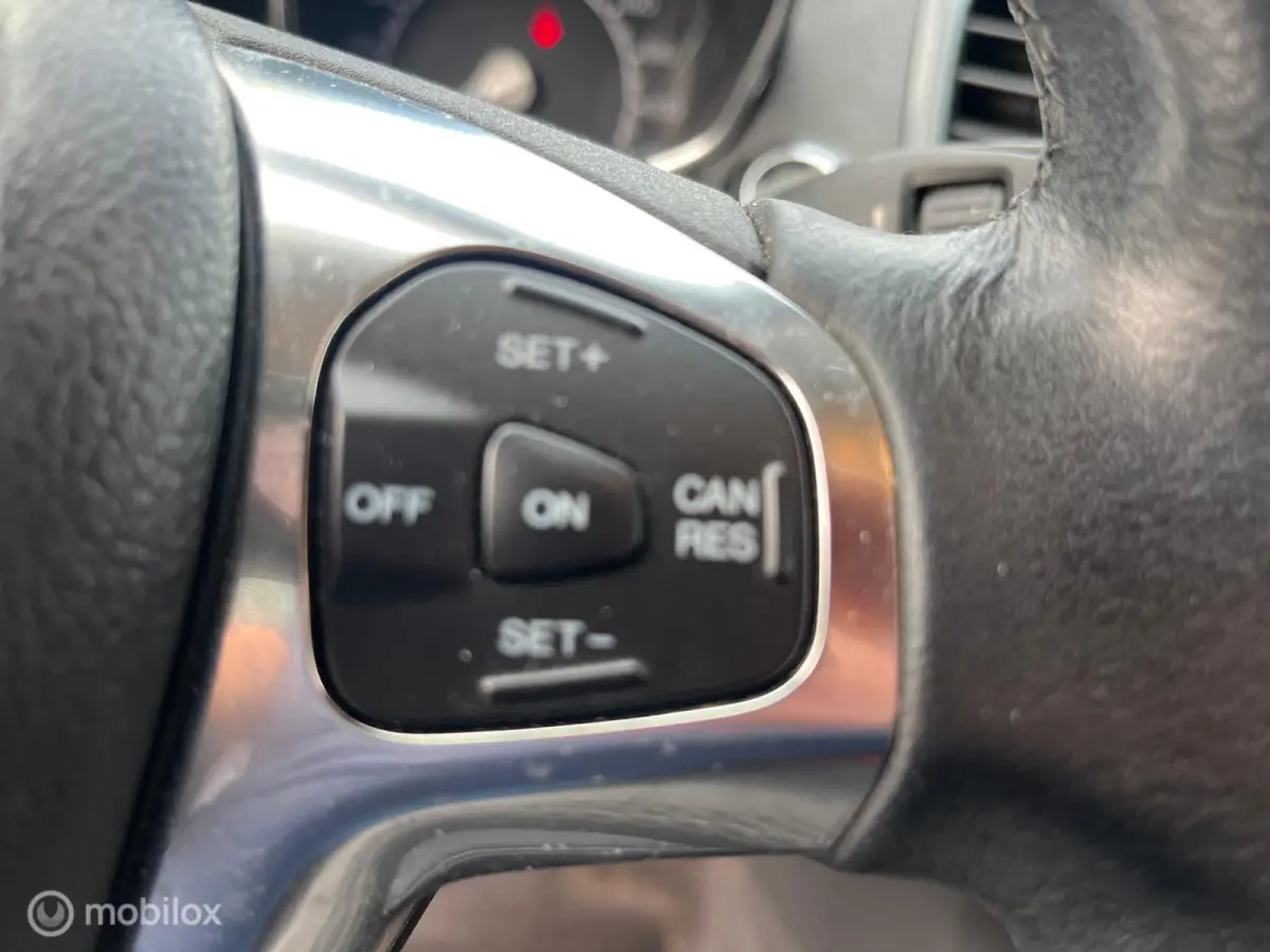 1.0 EcoBoost Titanium