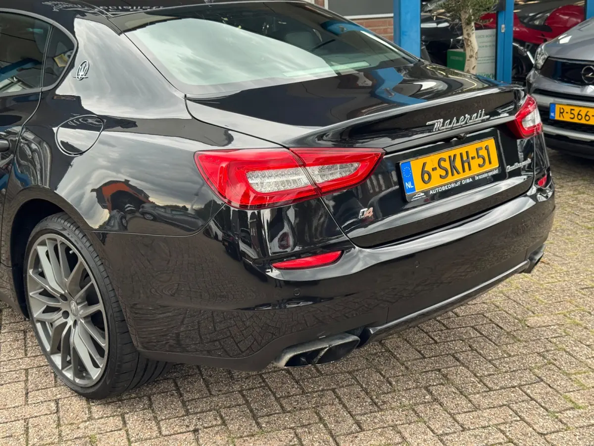 3.0 S Q4 AUT 2013 Zwart Dak LEDER NAP!