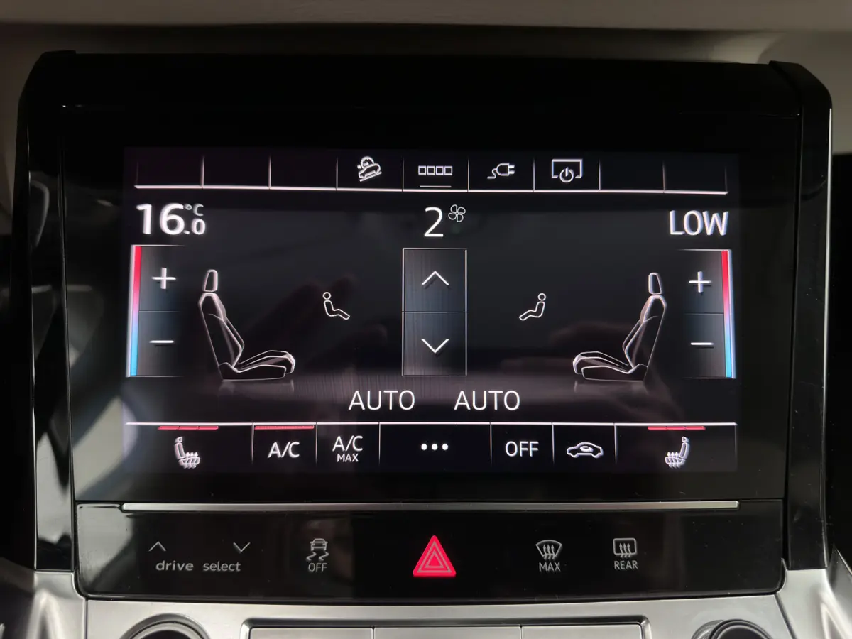 50 quattro Advanced Edition 95 kWh [3-Fase-22kW] {SoH-99%} (INCL-BTW)  Aut. *LEATHER | FULL-LED | MEMORY-PACK | ADAPTIVE-CRUISE | CAMERA | PRIVACY-GLASS | DIGI-COCKPIT | SHIFTPADDLES | DAB |