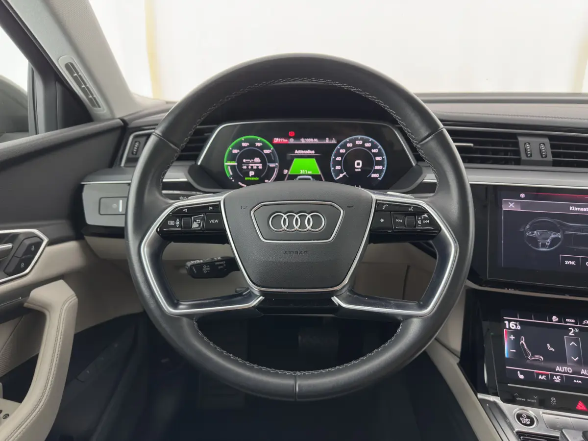 50 quattro Advanced Edition 95 kWh [3-Fase-22kW] {SoH-99%} (INCL-BTW)  Aut. *LEATHER | FULL-LED | MEMORY-PACK | ADAPTIVE-CRUISE | CAMERA | PRIVACY-GLASS | DIGI-COCKPIT | SHIFTPADDLES | DAB |