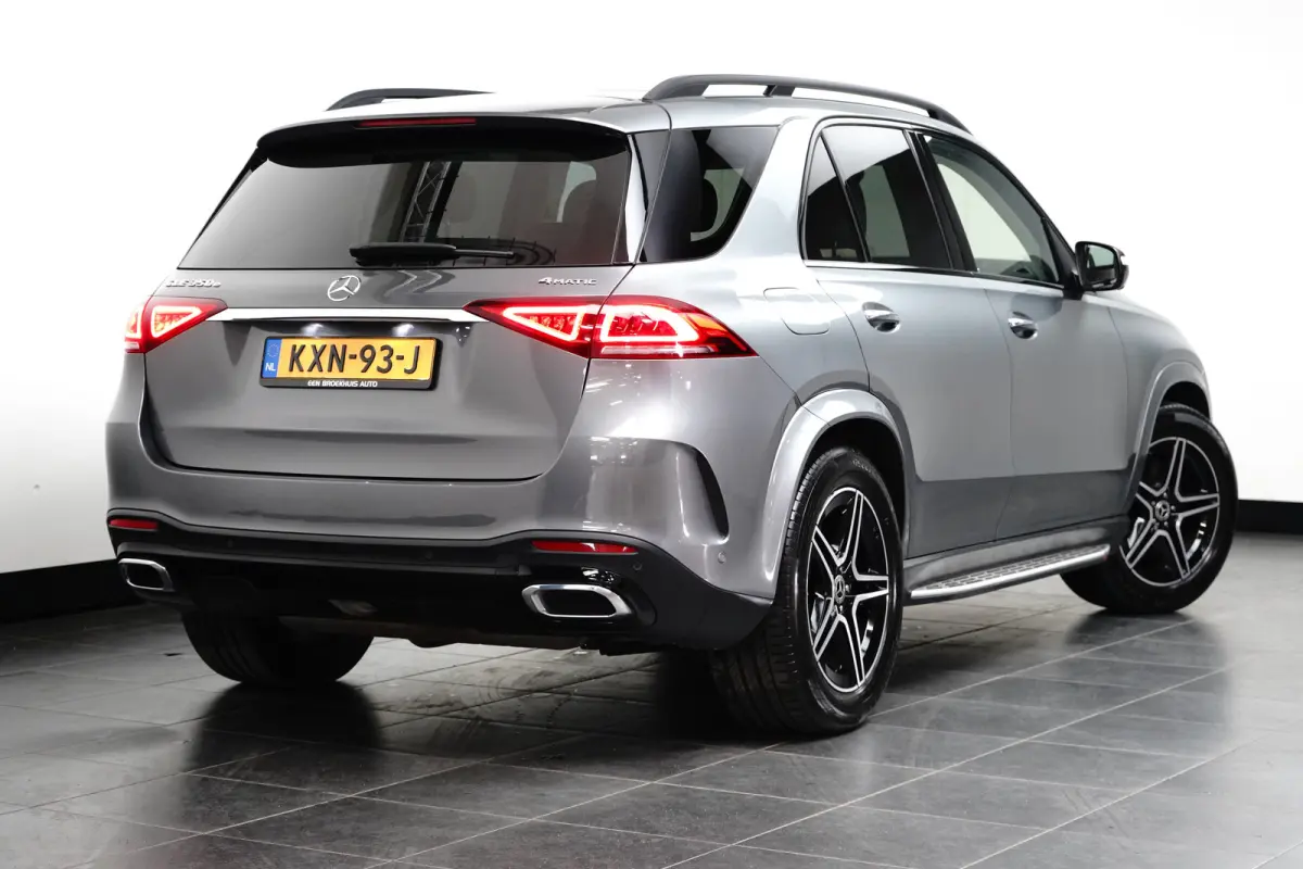 350 e 4MATIC Premium AMG-Line | Adapt. Cruise | Schuifdak | Softclose | Stoelverwarming | 360 Camera | Leder | Navi | Trekhaak | Memory | Elektr. Klep