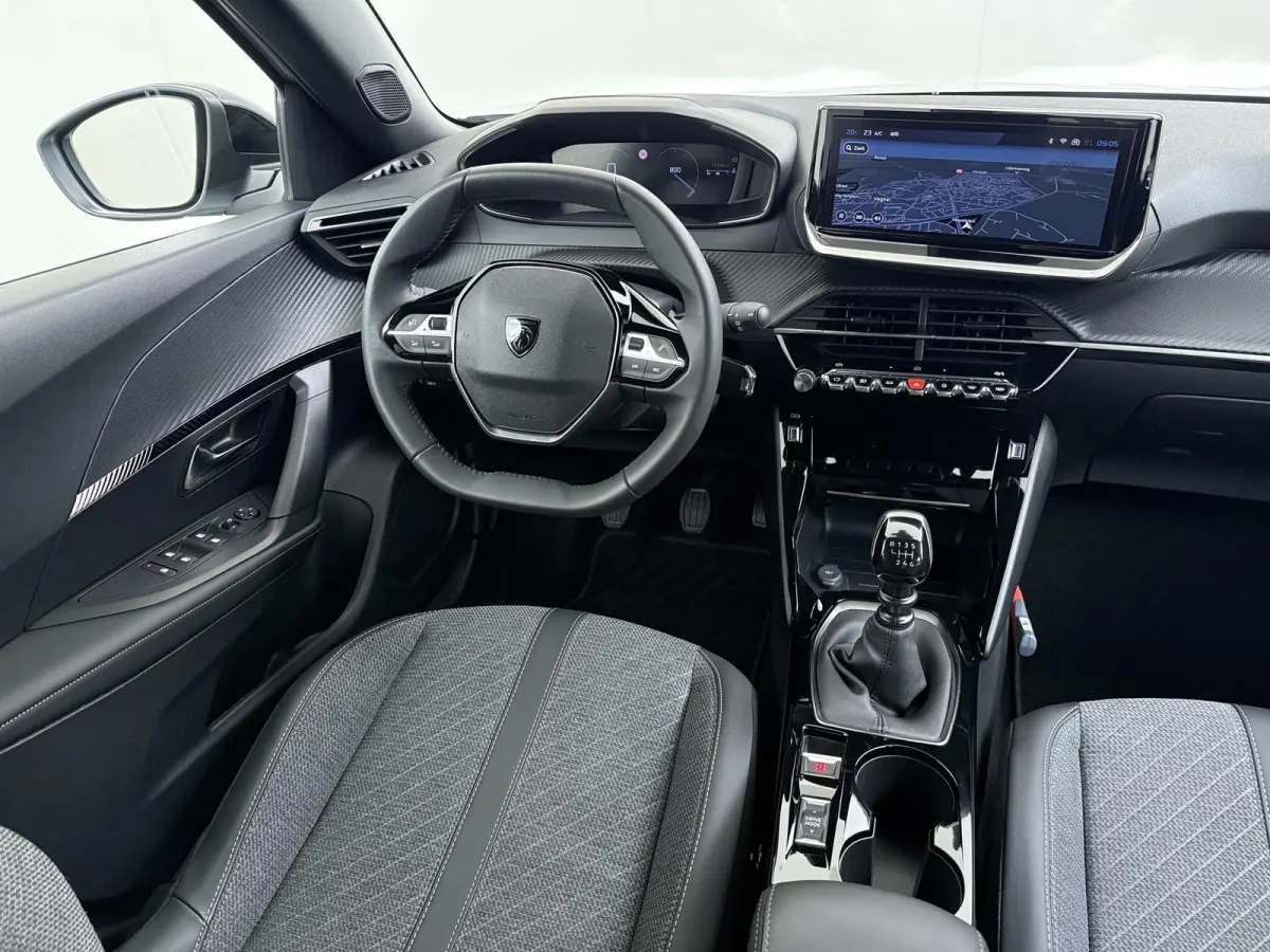 Allure 100pk | Navigatie | Camera achter | Parkeersensoren | Cruise control | Lichtmetalen velgen | LED koplampen | Apple Carplay en Android auto