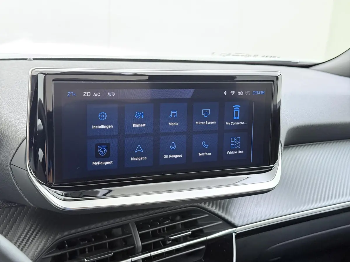 Allure 100pk | Navigatie | Camera achter | Parkeersensoren | Cruise control | Lichtmetalen velgen | LED koplampen | Apple Carplay en Android auto