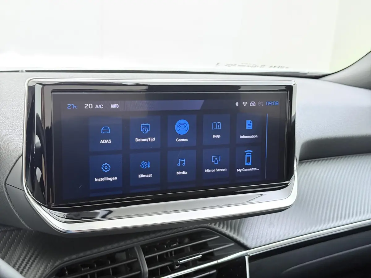 Allure 100pk | Navigatie | Camera achter | Parkeersensoren | Cruise control | Lichtmetalen velgen | LED koplampen | Apple Carplay en Android auto
