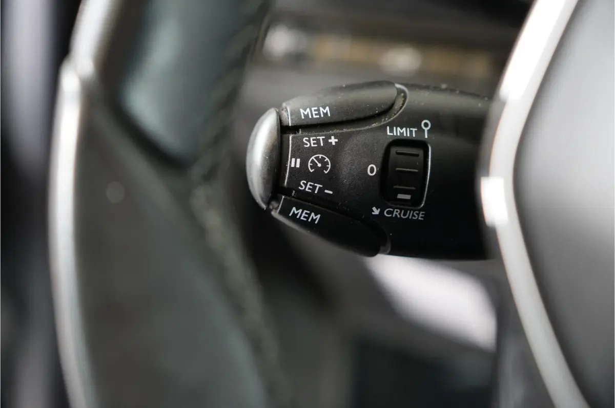 1.2 PureTech AGC Allure | Trekhaak | Pano | Leder | 360° Camera | Cruise |