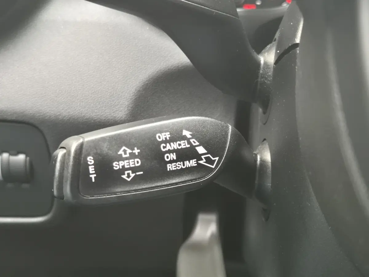 1.0 TFSI Sport Pro Line S | Panoramadak | Xenon | Navigatie | Cruise Control | Climate Control | Licht metalen velgen