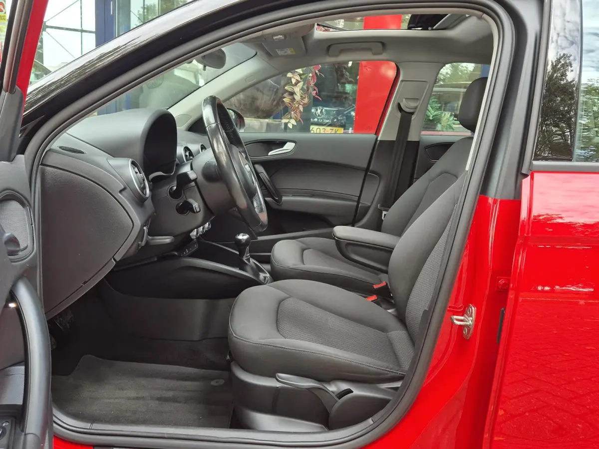 1.0 TFSI Sport Pro Line S | Panoramadak | Xenon | Navigatie | Cruise Control | Climate Control | Licht metalen velgen