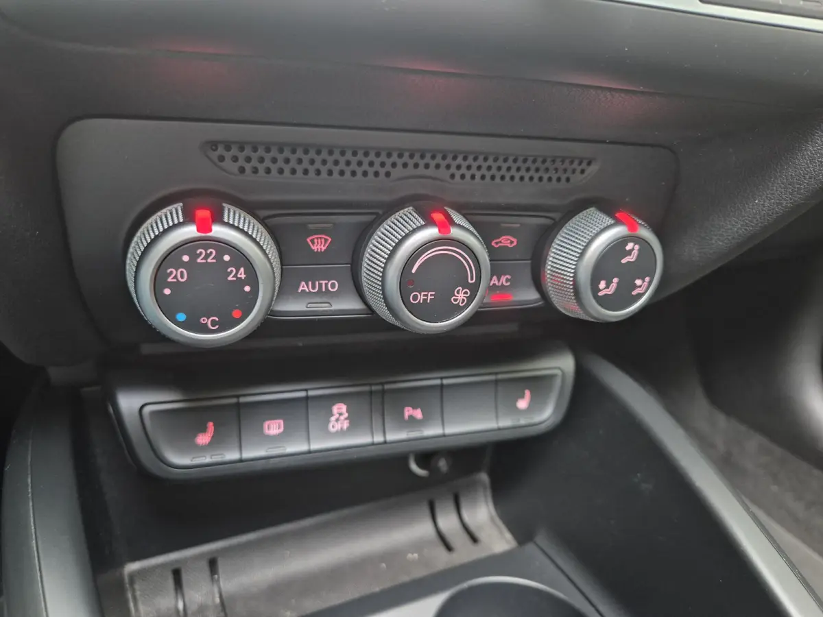 1.0 TFSI Sport Pro Line S | Panoramadak | Xenon | Navigatie | Cruise Control | Climate Control | Licht metalen velgen