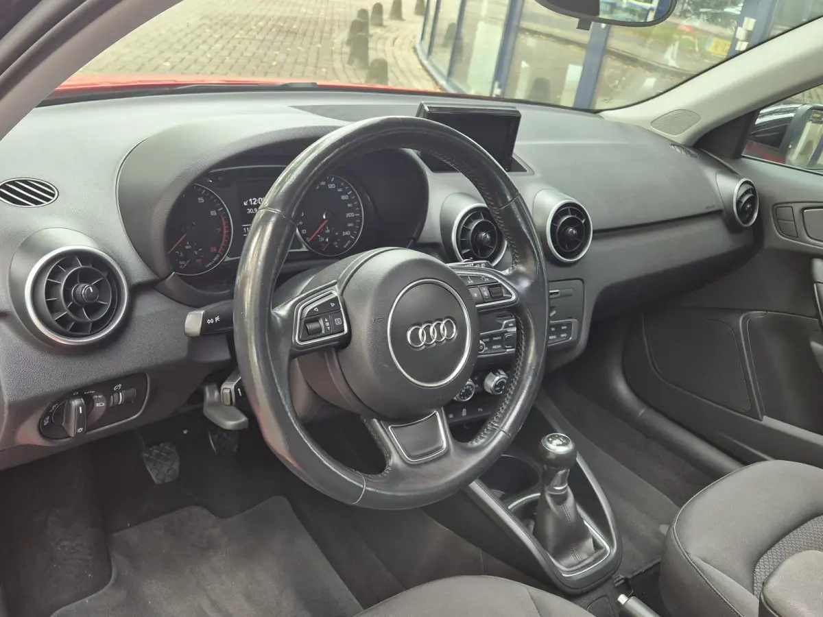 1.0 TFSI Sport Pro Line S | Panoramadak | Xenon | Navigatie | Cruise Control | Climate Control | Licht metalen velgen