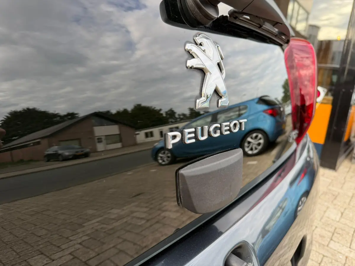 1.0 e-VTi Active | 1E EIGENAAR | 95.642 KM | AIRCO | ELEK.RAMEN | UPGRADE MOGELIJK |