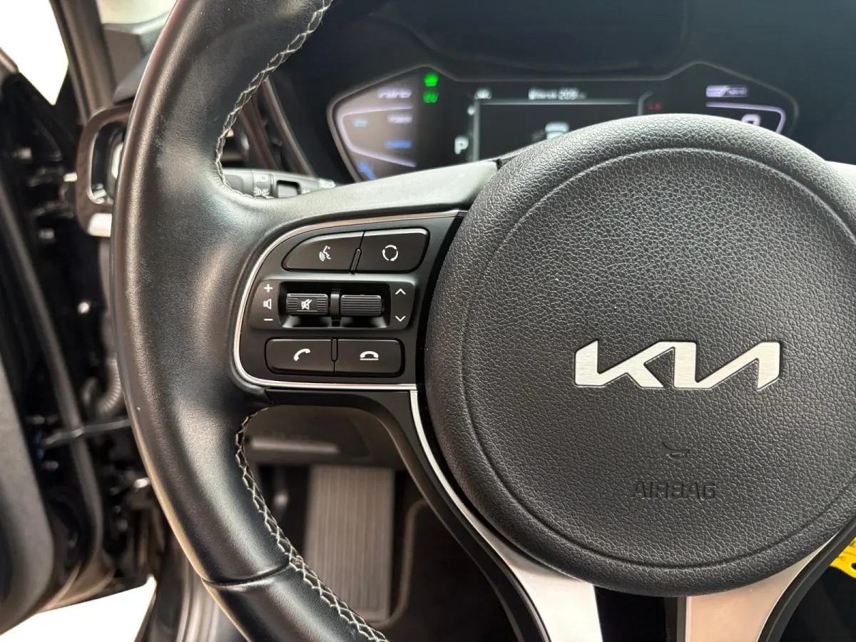 1.6 GDi Hybrid DynamicLine | Navigatie | Apple Carplay / Android Auto | Climate Control | Achterruitrij Camera | Lichtmetalen Velgen |