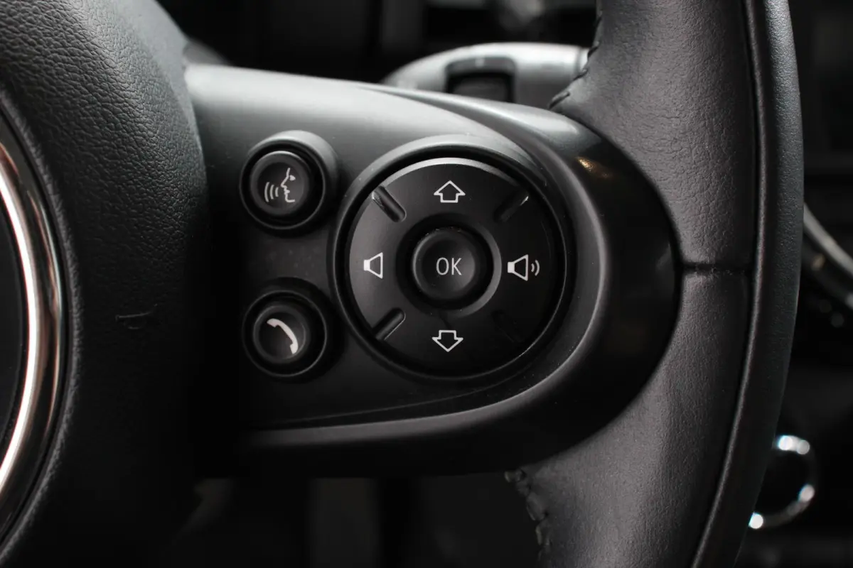 one 1.5 Automaat One Pepper Matrix Led koplampen Climate Control Parkeersensoren Cruise Control Adaptive Stoelverwarming Union Jack lampen Camera
