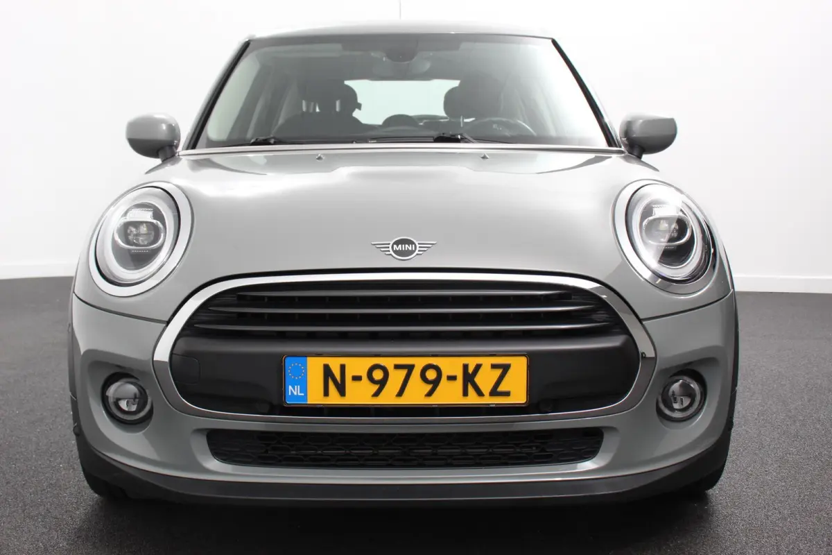 one 1.5 Automaat One Pepper Matrix Led koplampen Climate Control Parkeersensoren Cruise Control Adaptive Stoelverwarming Union Jack lampen Camera
