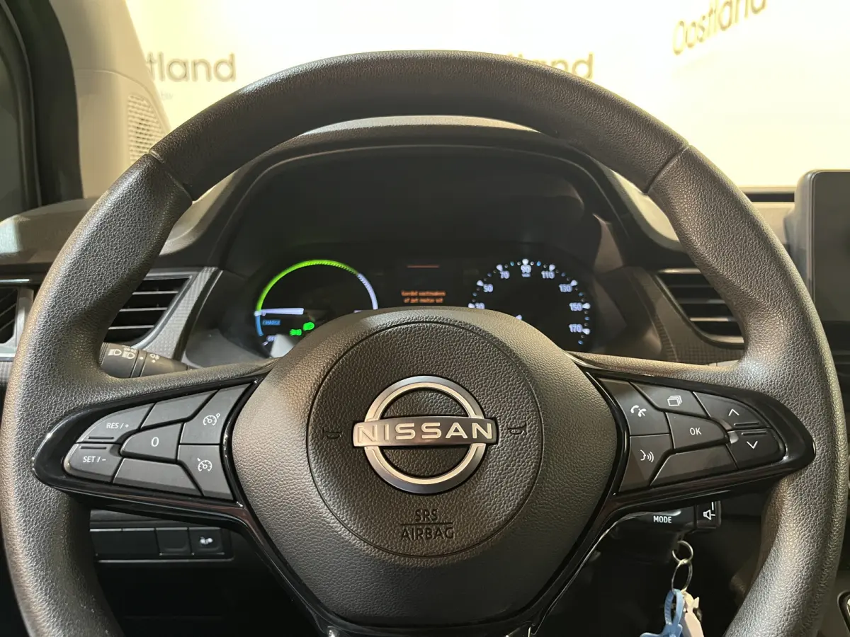 E (Nissan E-Townstar) Acenta L1 44 kWh / 100% elektrisch !! / SOH 98% / CCS Snelladen / Airco / Cruise Control / PDC / LED / 25.000 KM !!