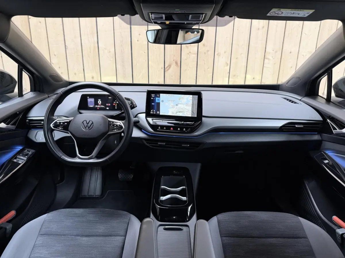 Pro 77 kWh SoH 94,68% | Warmtepomp | Apple CarPlay/Android Auto | Adaptieve cruise control | Climate control | LED koplampen | Navigatiesysteem | Voorstoelen en stuurwiel verwarmd | Parkeers