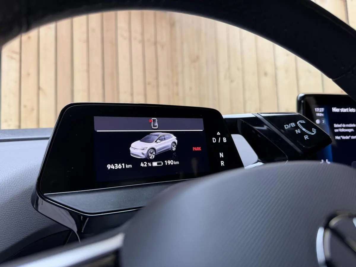 Pro 77 kWh SoH 94,68% | Warmtepomp | Apple CarPlay/Android Auto | Adaptieve cruise control | Climate control | LED koplampen | Navigatiesysteem | Voorstoelen en stuurwiel verwarmd | Parkeers