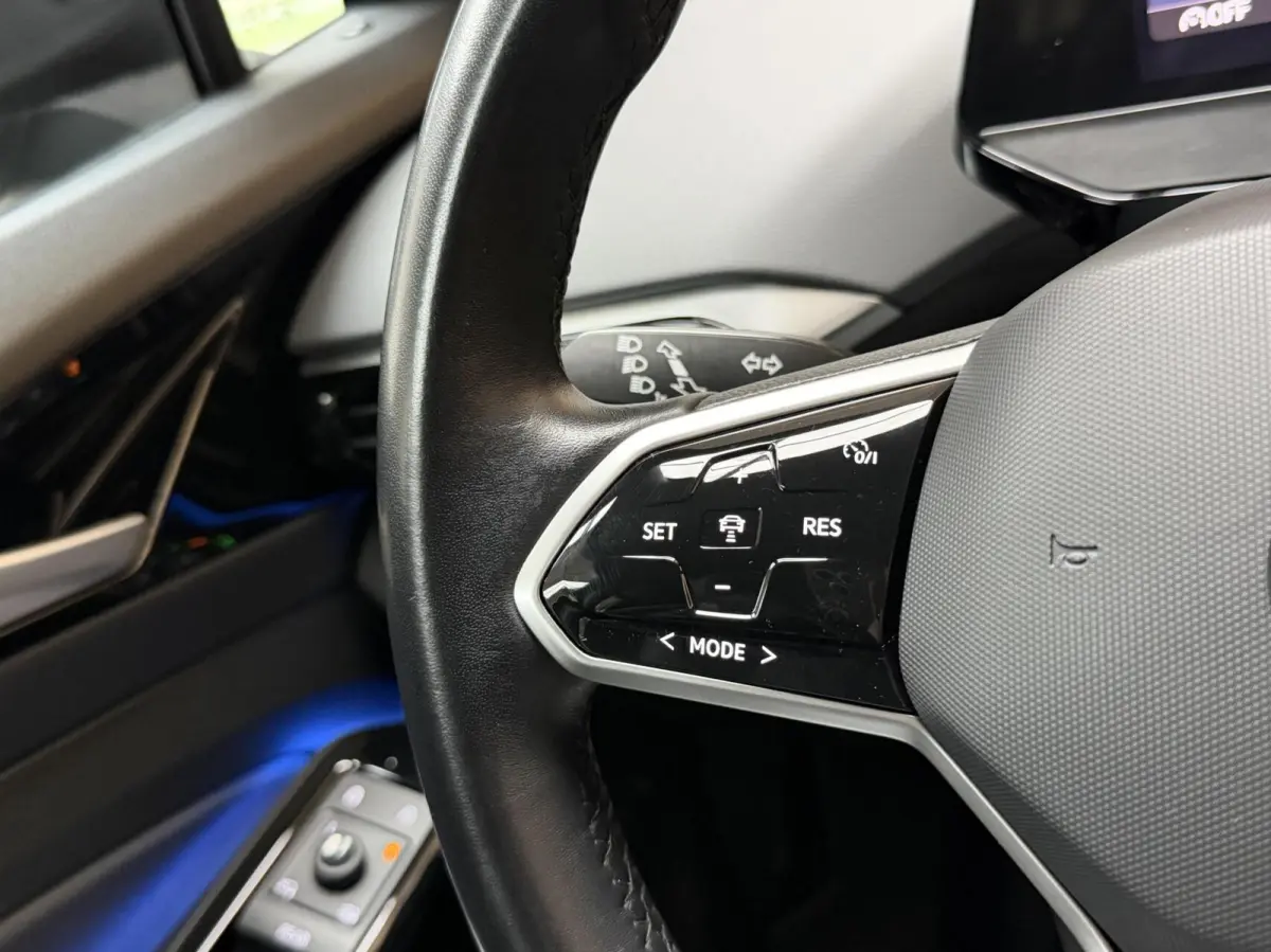 Pro 77 kWh SoH 94,68% | Warmtepomp | Apple CarPlay/Android Auto | Adaptieve cruise control | Climate control | LED koplampen | Navigatiesysteem | Voorstoelen en stuurwiel verwarmd | Parkeers