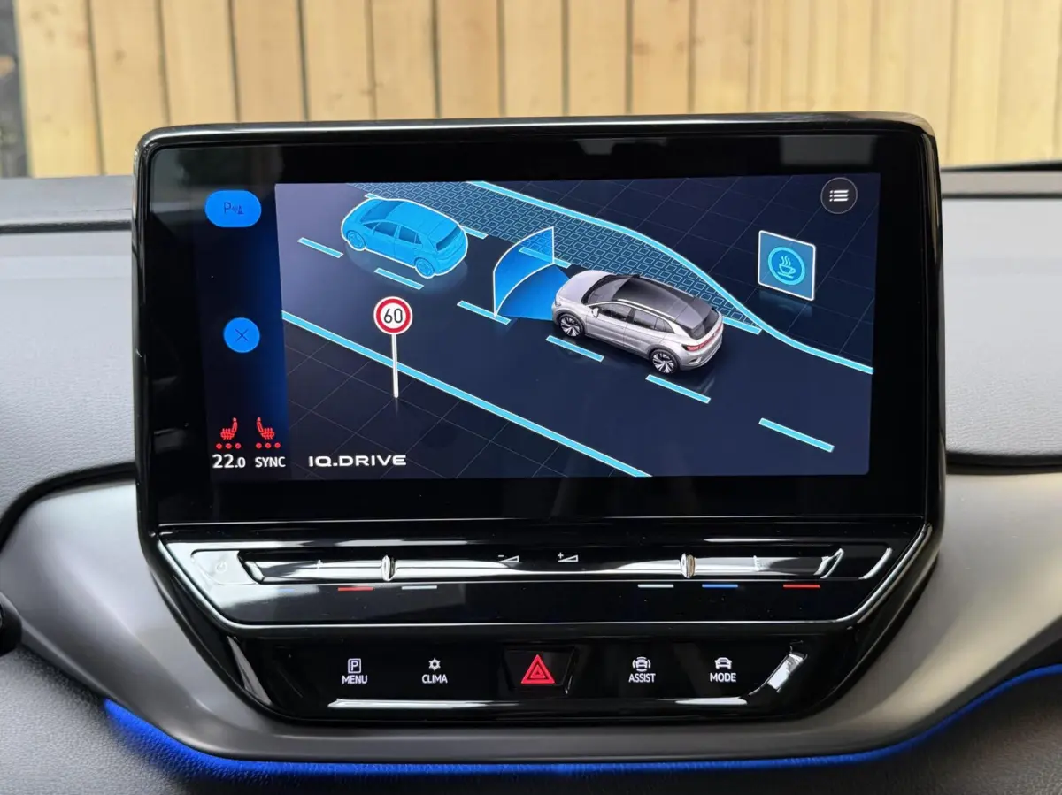 Pro 77 kWh SoH 94,68% | Warmtepomp | Apple CarPlay/Android Auto | Adaptieve cruise control | Climate control | LED koplampen | Navigatiesysteem | Voorstoelen en stuurwiel verwarmd | Parkeers