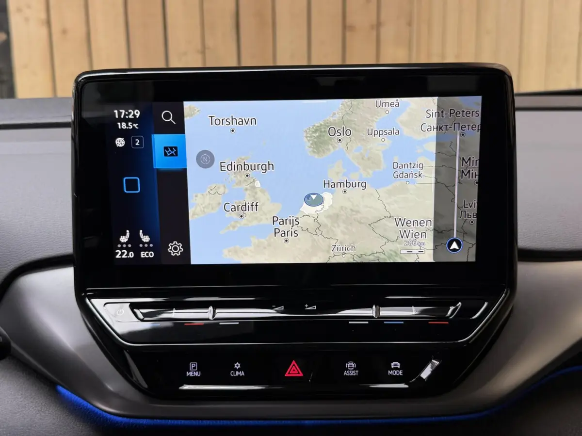Pro 77 kWh SoH 94,68% | Warmtepomp | Apple CarPlay/Android Auto | Adaptieve cruise control | Climate control | LED koplampen | Navigatiesysteem | Voorstoelen en stuurwiel verwarmd | Parkeers