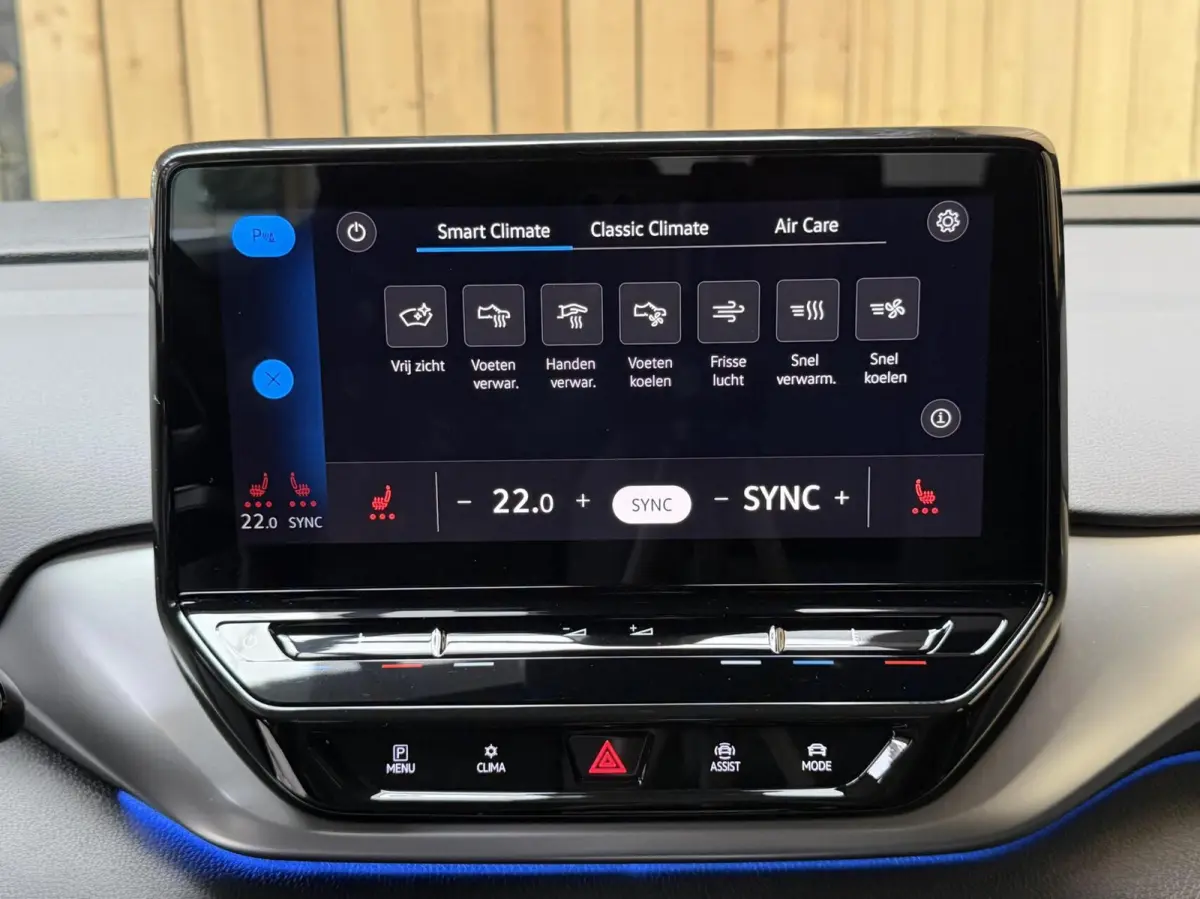 Pro 77 kWh SoH 94,68% | Warmtepomp | Apple CarPlay/Android Auto | Adaptieve cruise control | Climate control | LED koplampen | Navigatiesysteem | Voorstoelen en stuurwiel verwarmd | Parkeers