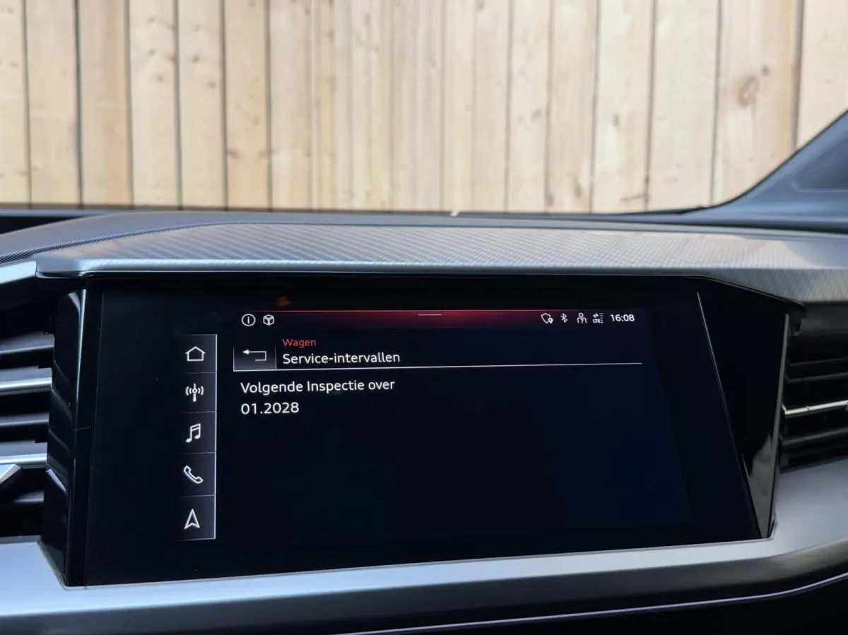 40 Launch edition Advanced Plus 77 kWh SoH 95,39% | Achteruitrijcamera | Adaptieve cruise control | Apple CarPlay/Android Auto | Matrix LED | Navigatiesysteem | Voorstoelen verwarmd | Warmte