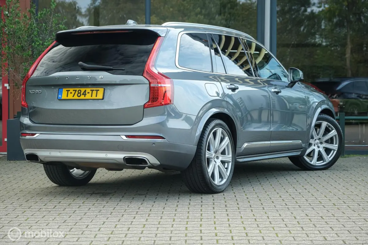 2.0 T8 Twin Engine AWD Inscription | HUD | ACC | Luchtvering | Pano | 360 camera | Bowers en Wilkens | Massage | Stoelverwarming en ventilatie | Clima achterin