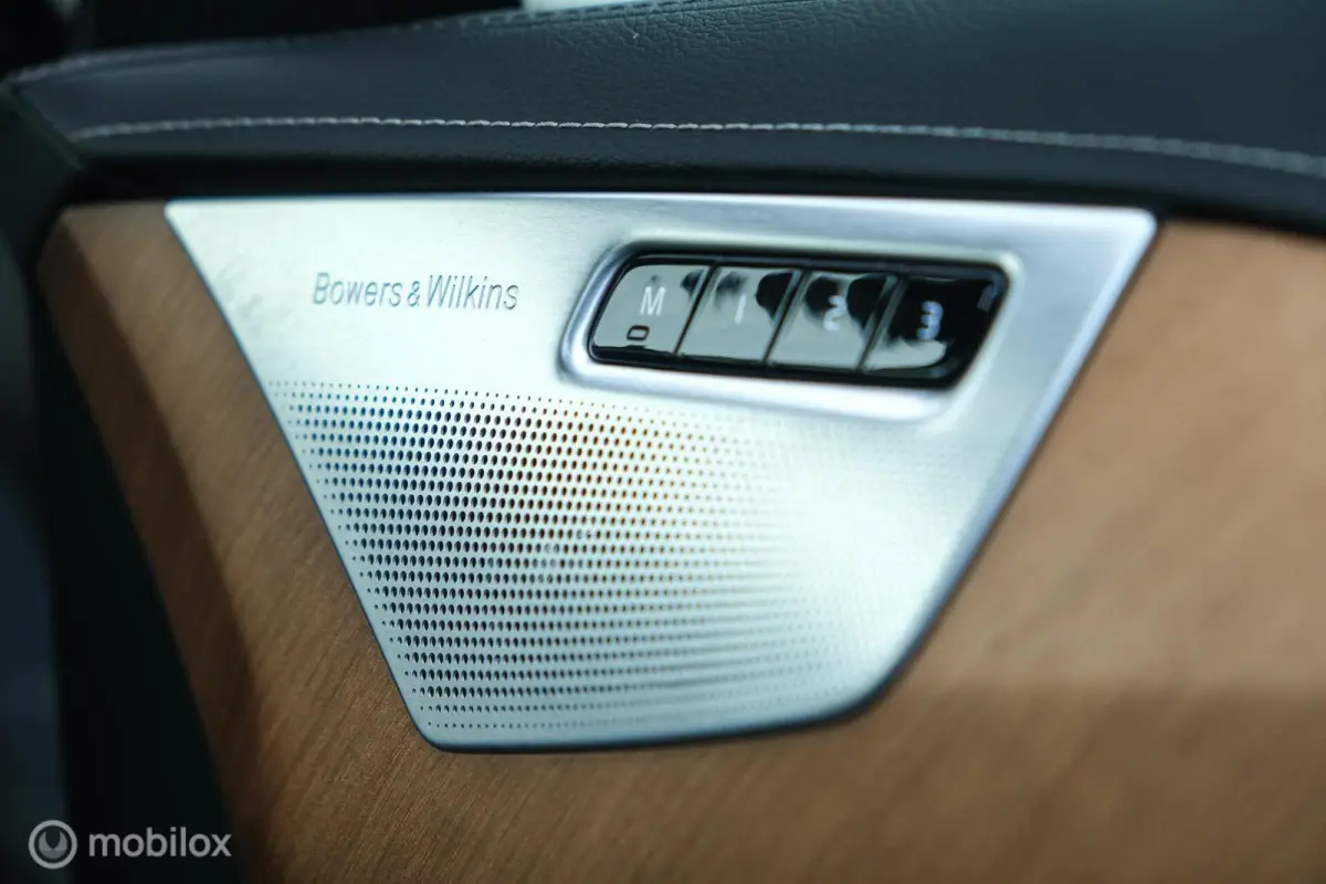2.0 T8 Twin Engine AWD Inscription | HUD | ACC | Luchtvering | Pano | 360 camera | Bowers en Wilkens | Massage | Stoelverwarming en ventilatie | Clima achterin