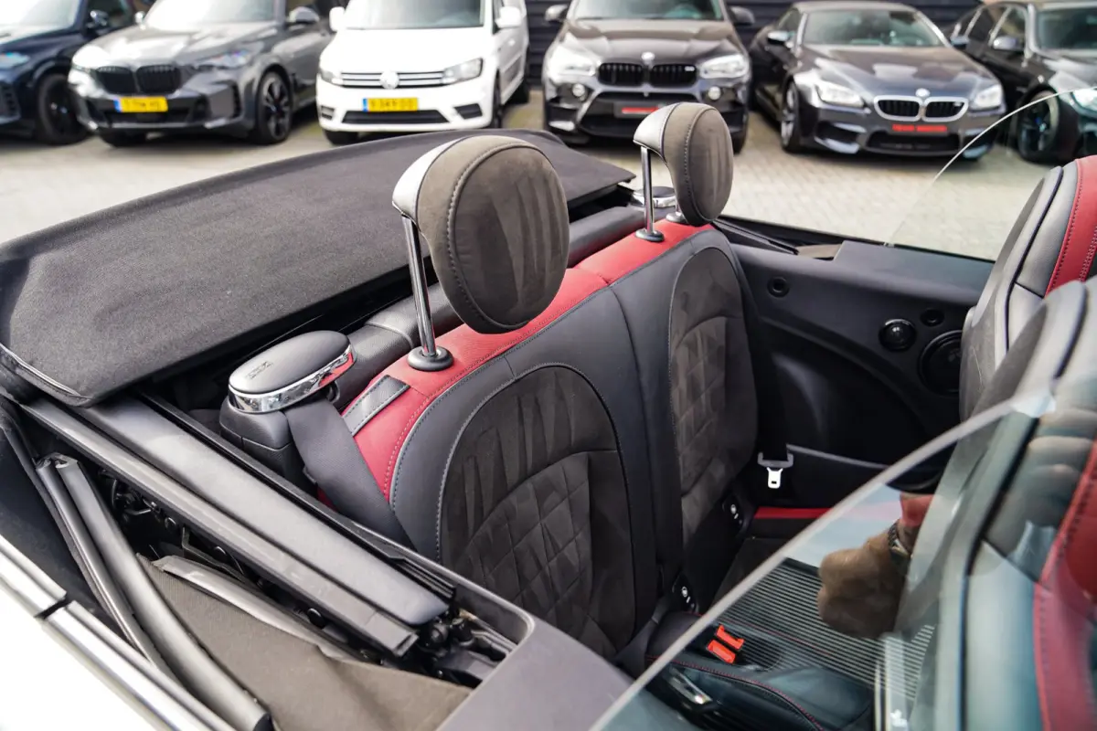 2.0 John Works Chili | Cabriolet | Luxe Leder / Alcantara | Harman/Kardon | Camera | 231PK | HuD