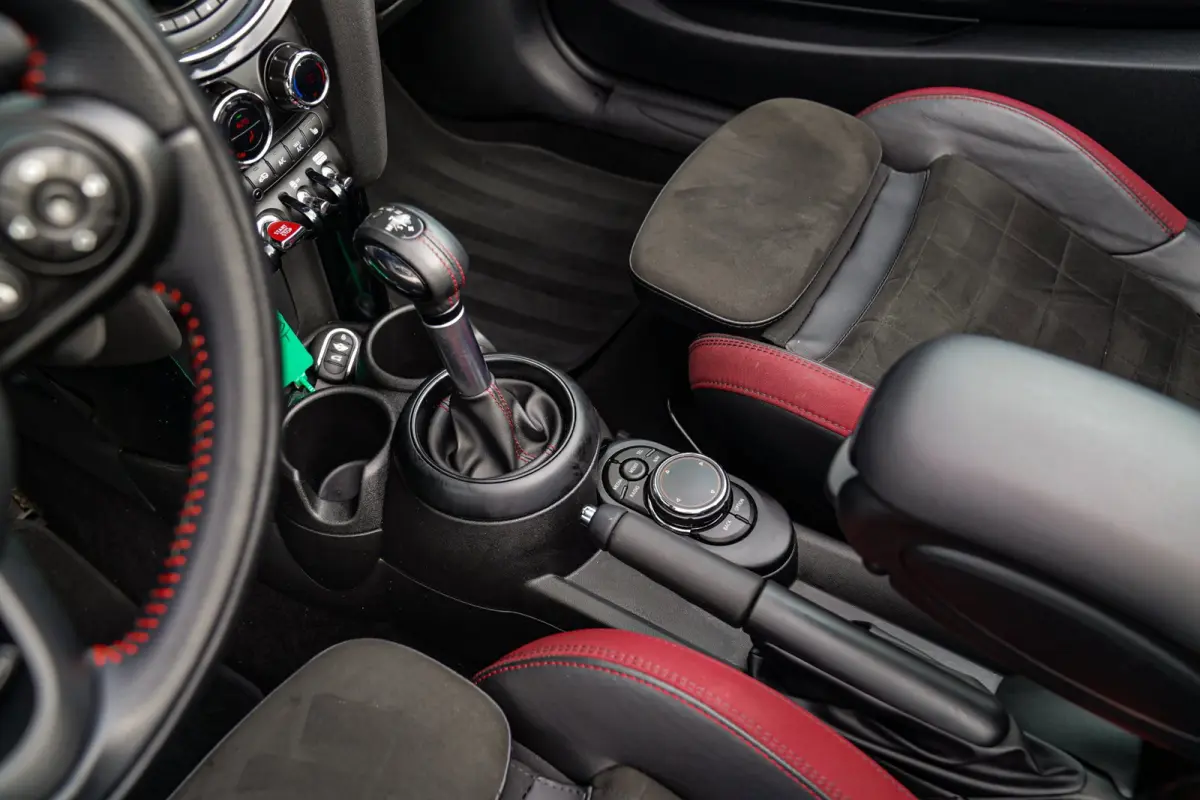 2.0 John Works Chili | Cabriolet | Luxe Leder / Alcantara | Harman/Kardon | Camera | 231PK | HuD