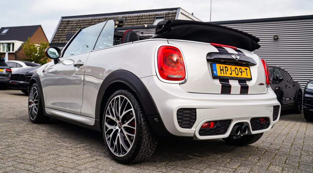 2.0 John Works Chili | Cabriolet | Luxe Leder / Alcantara | Harman/Kardon | Camera | 231PK | HuD