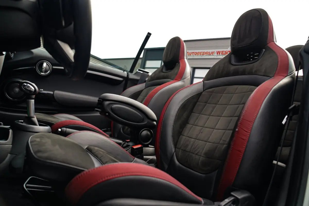 2.0 John Works Chili | Cabriolet | Luxe Leder / Alcantara | Harman/Kardon | Camera | 231PK | HuD