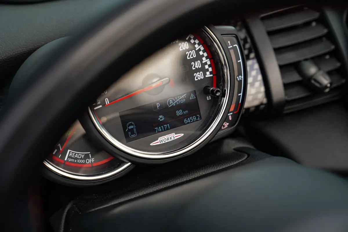 2.0 John Works Chili | Cabriolet | Luxe Leder / Alcantara | Harman/Kardon | Camera | 231PK | HuD