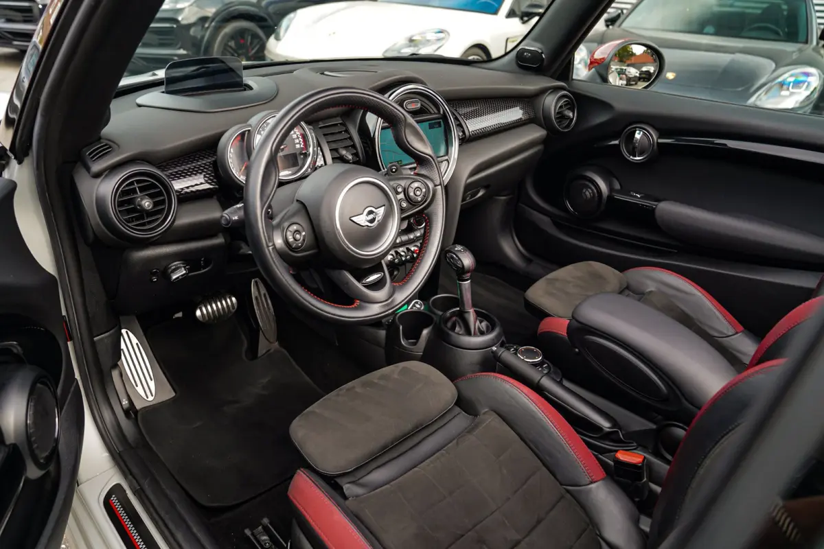 2.0 John Works Chili | Cabriolet | Luxe Leder / Alcantara | Harman/Kardon | Camera | 231PK | HuD