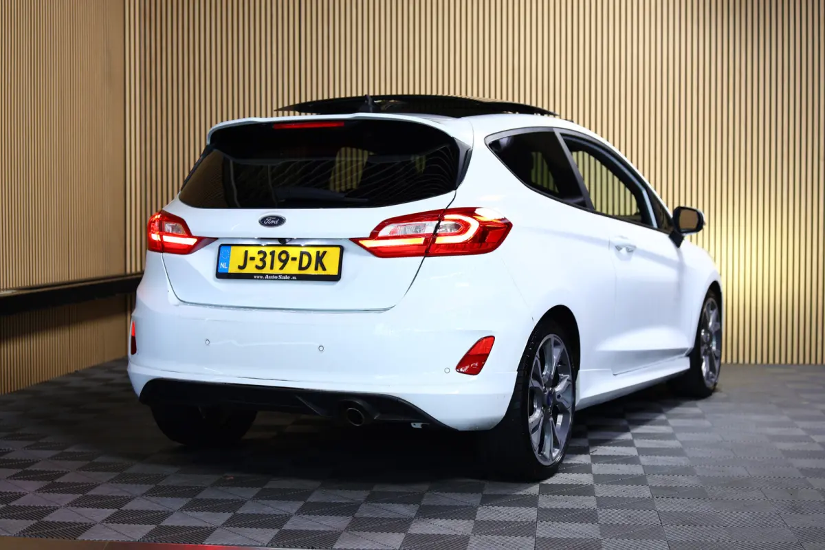 1.0 EcoBoost Titanium ST LINE SUPERSTAAT !