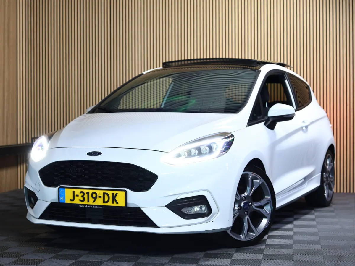 1.0 EcoBoost Titanium ST LINE SUPERSTAAT !
