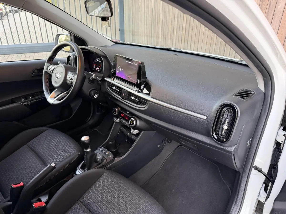 1.2 CVVT DynamicPlusLine | CAMERA | STOEL/STUURVERWARMING | CARPLAY