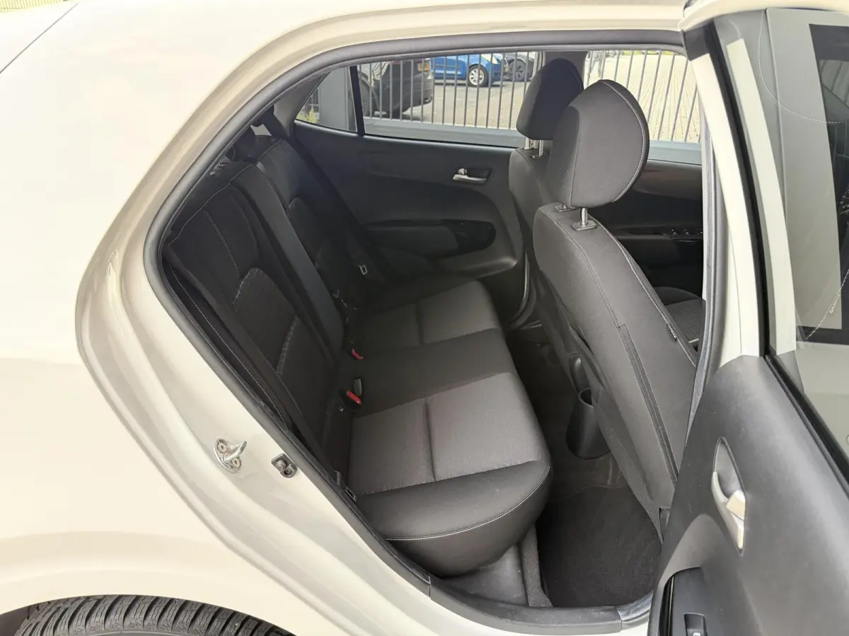 1.2 CVVT DynamicPlusLine | CAMERA | STOEL/STUURVERWARMING | CARPLAY