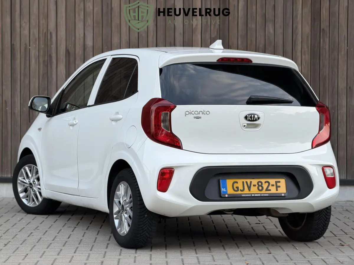 1.2 CVVT DynamicPlusLine | CAMERA | STOEL/STUURVERWARMING | CARPLAY
