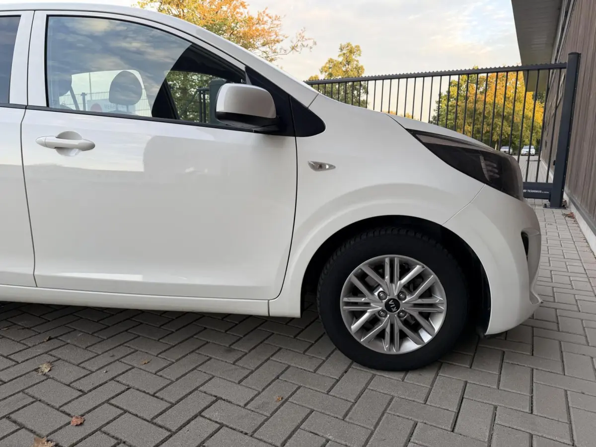 1.2 CVVT DynamicPlusLine | CAMERA | STOEL/STUURVERWARMING | CARPLAY