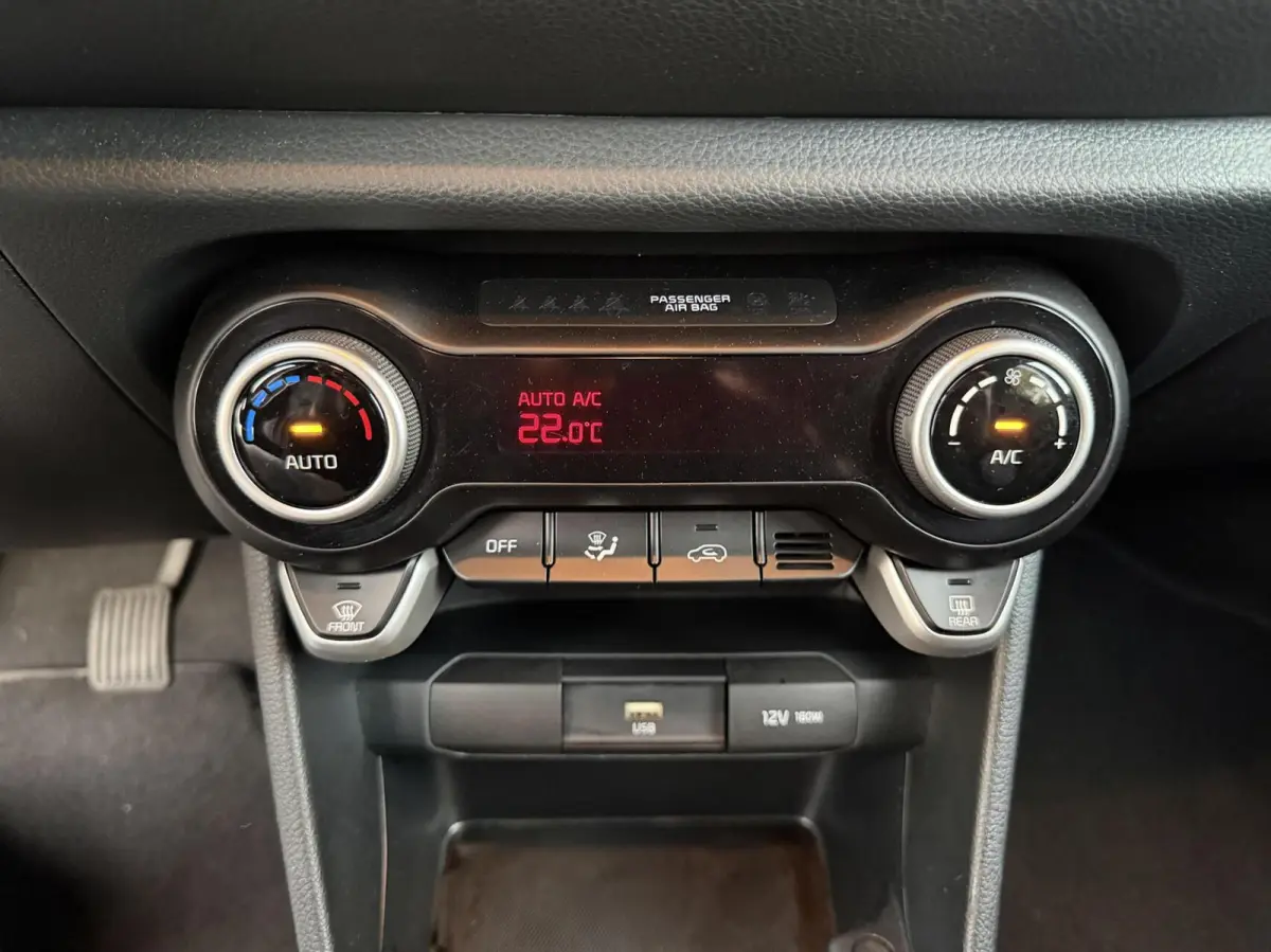 1.2 CVVT DynamicPlusLine | CAMERA | STOEL/STUURVERWARMING | CARPLAY