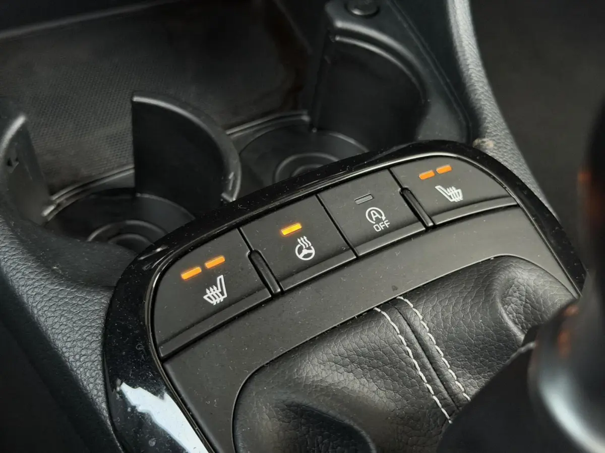 1.2 CVVT DynamicPlusLine | CAMERA | STOEL/STUURVERWARMING | CARPLAY
