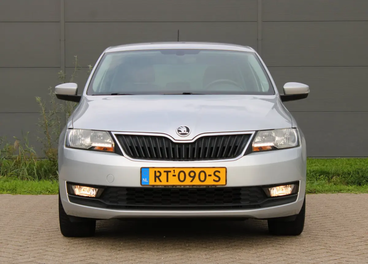 1.0 TSI Drive Automaat Allseason Navi 1eEigenaar