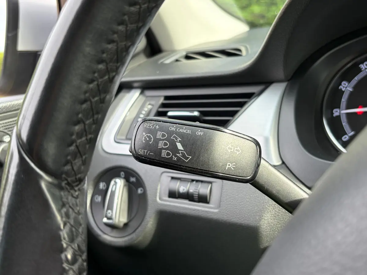 1.0 TSI Drive Automaat Allseason Navi 1eEigenaar