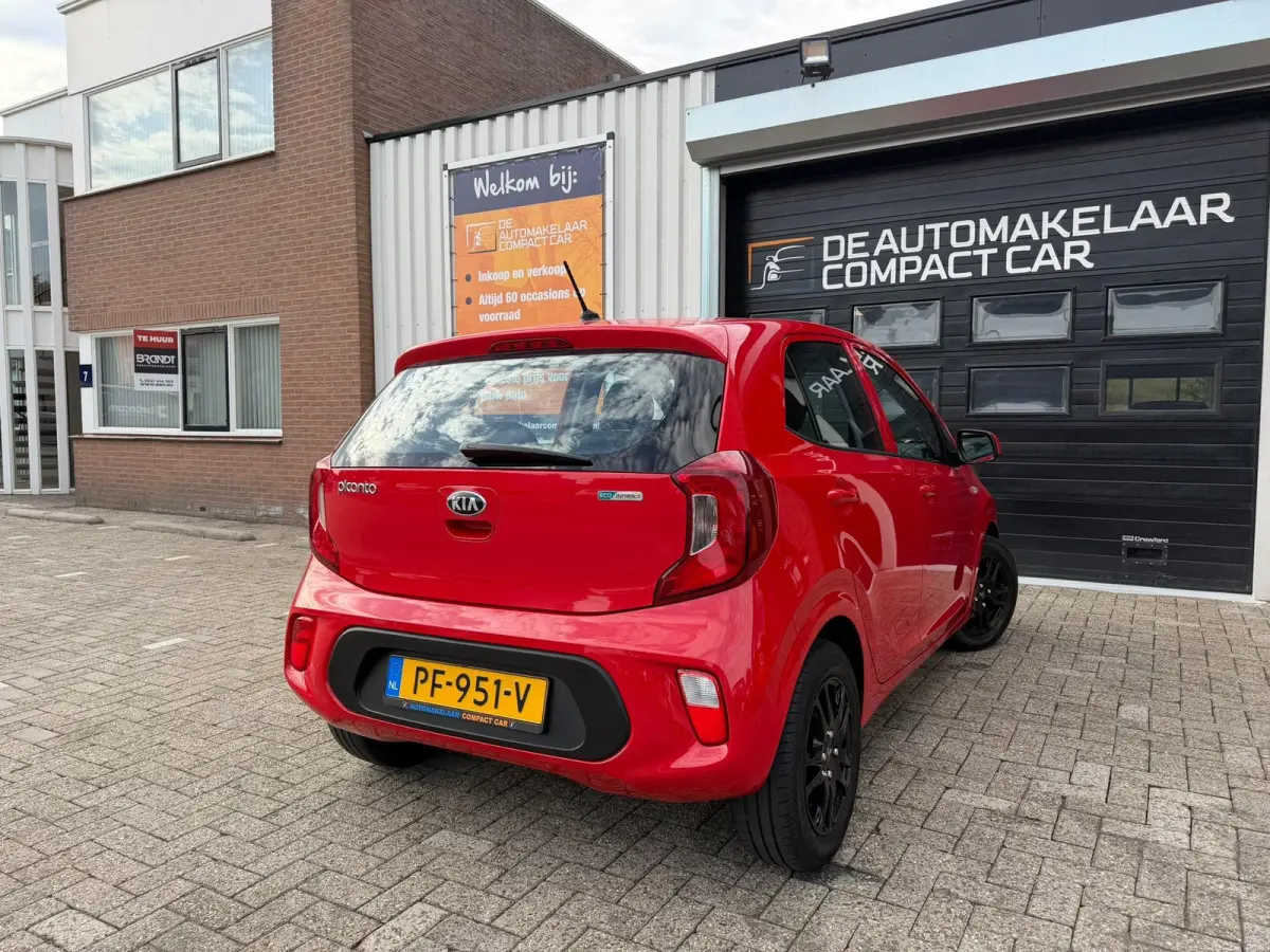 1.0 CVVT PlusLine | 50.689 KM | AIRCO | ZWARTE LMV |SPORTIEF ROOD |