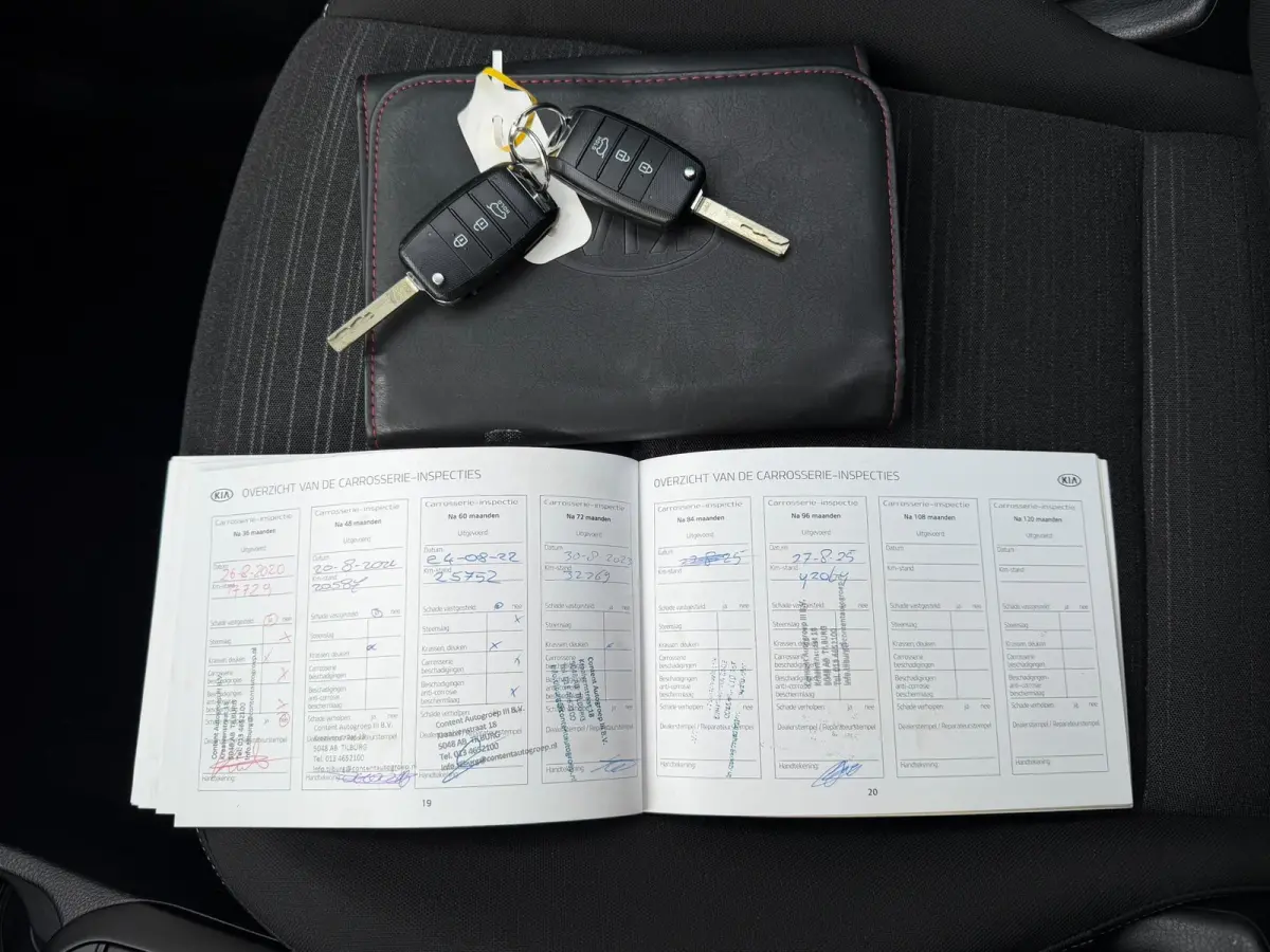 1.0 CVVT PlusLine | 50.689 KM | AIRCO | ZWARTE LMV |SPORTIEF ROOD |