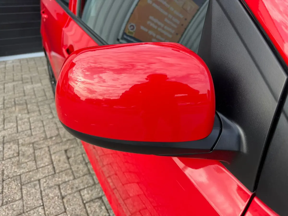 1.0 CVVT PlusLine | 50.689 KM | AIRCO | ZWARTE LMV |SPORTIEF ROOD |