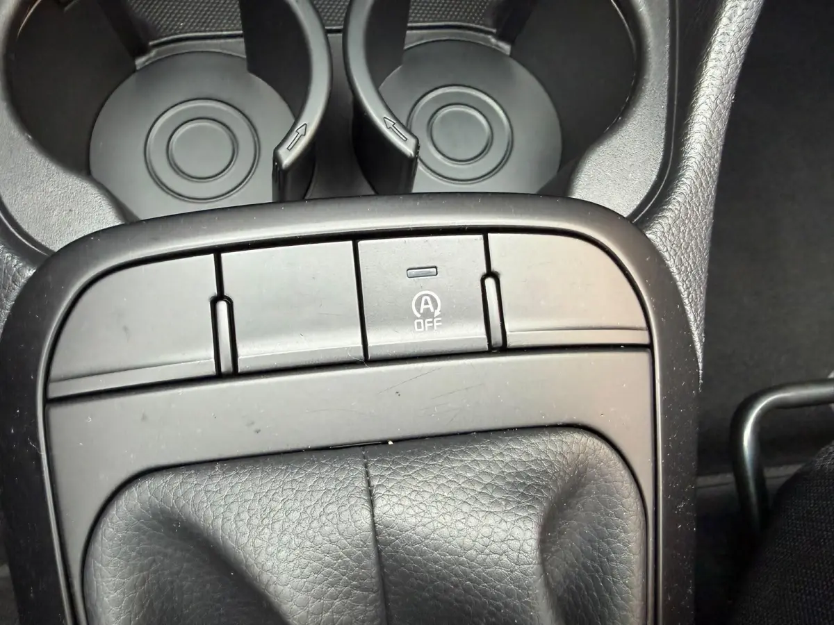 1.0 CVVT PlusLine | 50.689 KM | AIRCO | ZWARTE LMV |SPORTIEF ROOD |