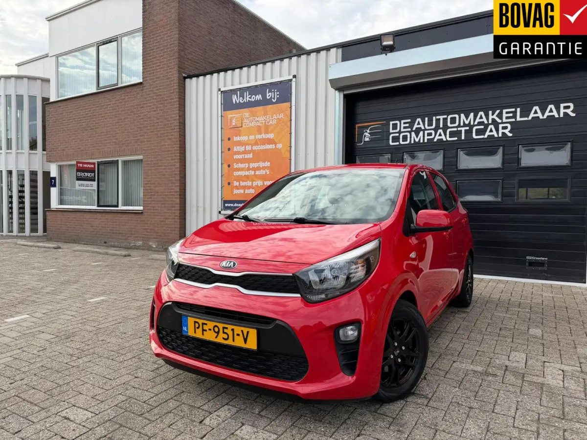 1.0 CVVT PlusLine | 50.689 KM | AIRCO | ZWARTE LMV |SPORTIEF ROOD |