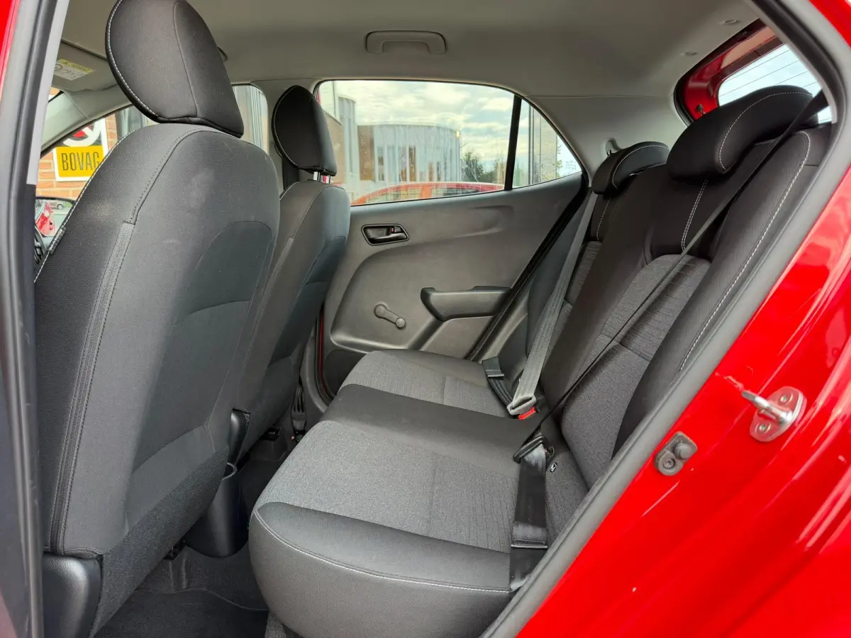 1.0 CVVT PlusLine | 50.689 KM | AIRCO | ZWARTE LMV |SPORTIEF ROOD |